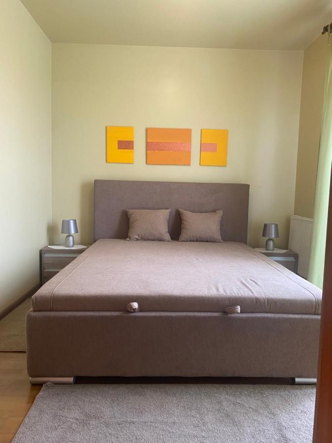 Thermal Apartman ไฮจ์ดุสโซบอสโล ภายนอก รูปภาพ